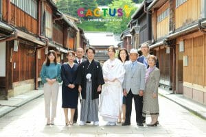 金沢の観光名所、ひがし茶屋街で家族写真の前撮りを撮影させていただきました。