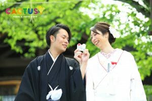 金沢市内で和装の前撮りをする新郎新婦様